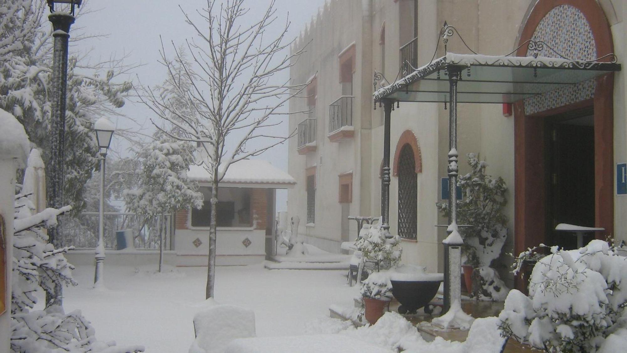 Hotel Sierra De Araceli Lucena Exteriör bild