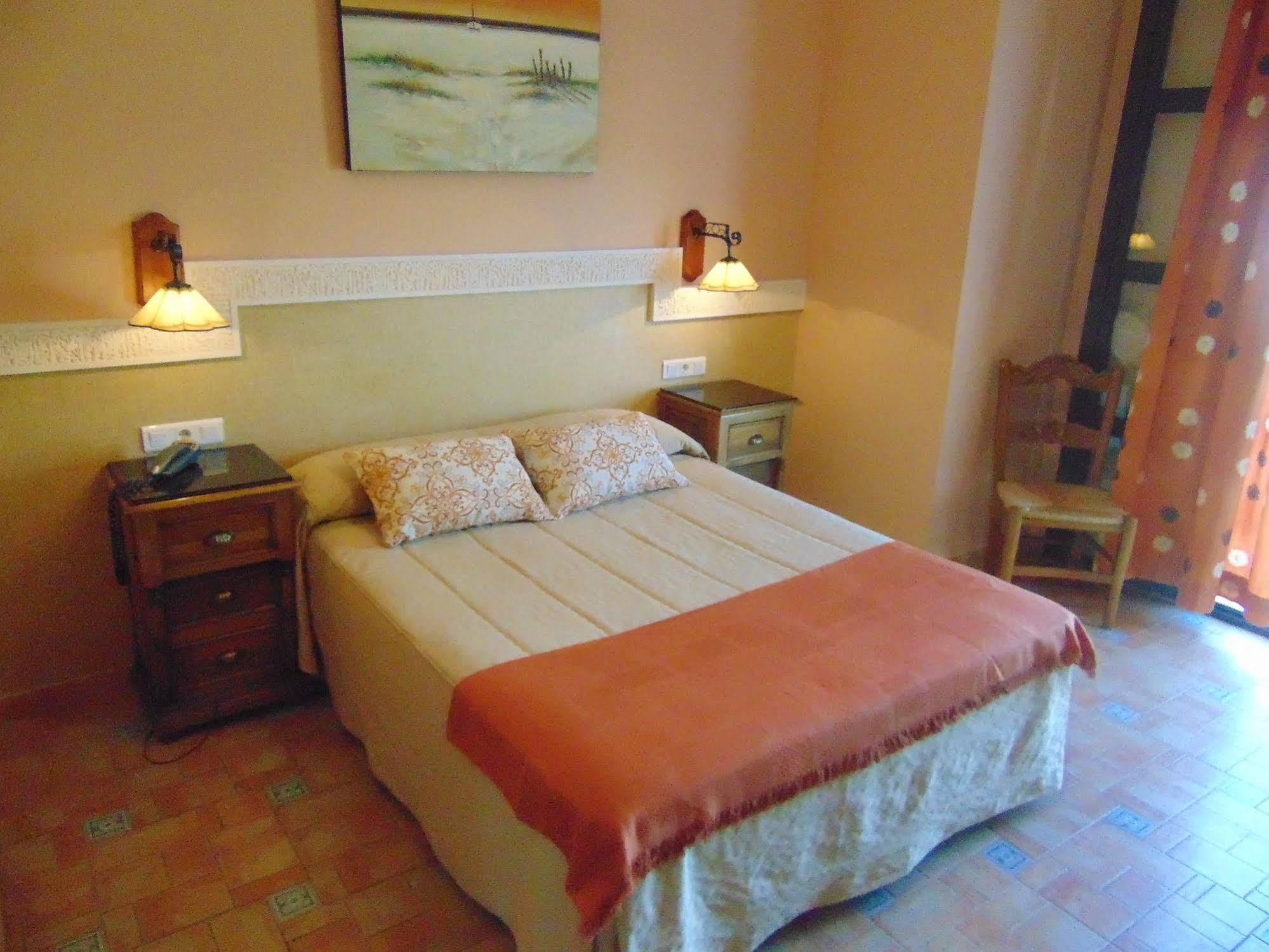 Hotel Sierra De Araceli Lucena Exteriör bild